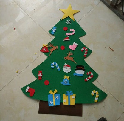 DIY Felt Christmas Tree