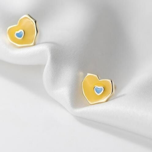 S925 silver love cute earrings Korean style simple heart shaped sweet student earrings